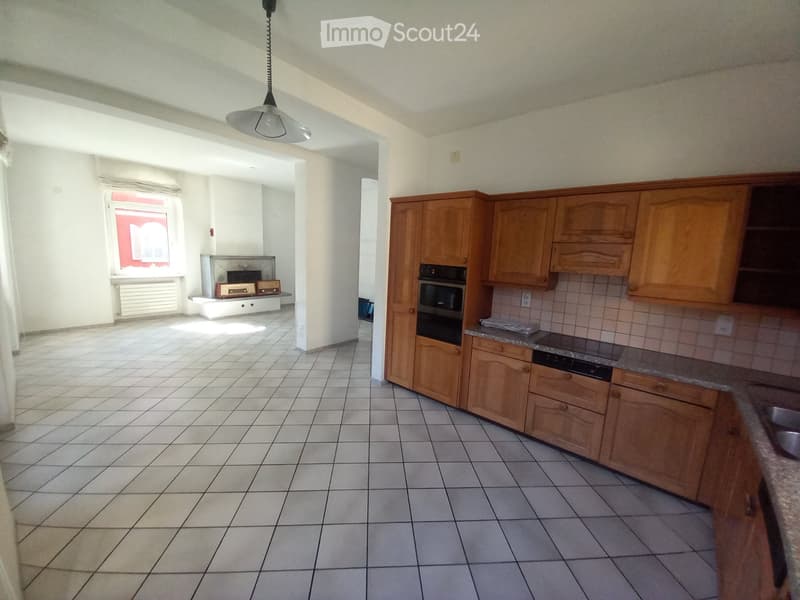 Sale of semi-detached house in the center of Bellinzona (3)