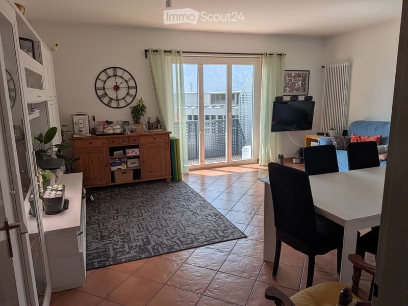For rent 4.5-room apartment in Melano (2)