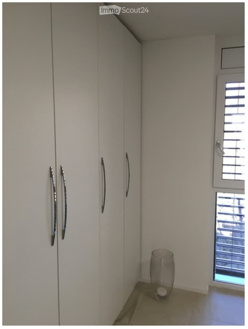 3.5 locali allultimo piano con vista, spazioso locale hobby (2)