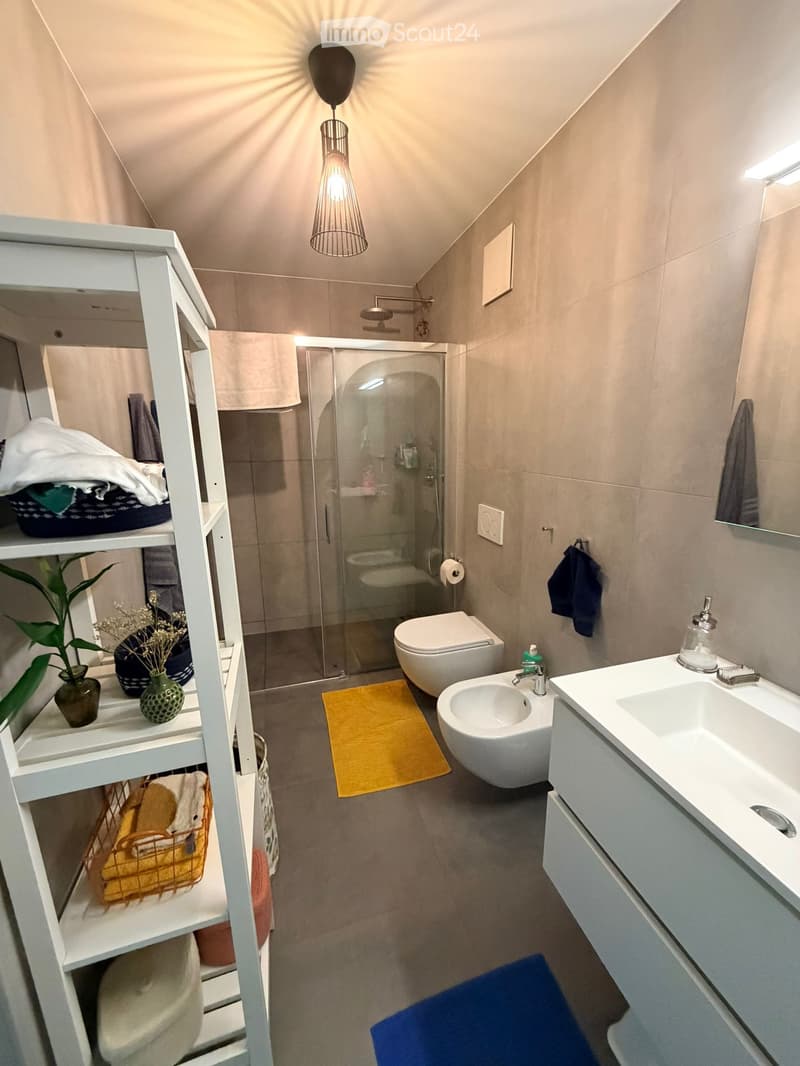 ZWEITMIETER GESUCHT  2.5 ZIMMER IN BALERNA (4)