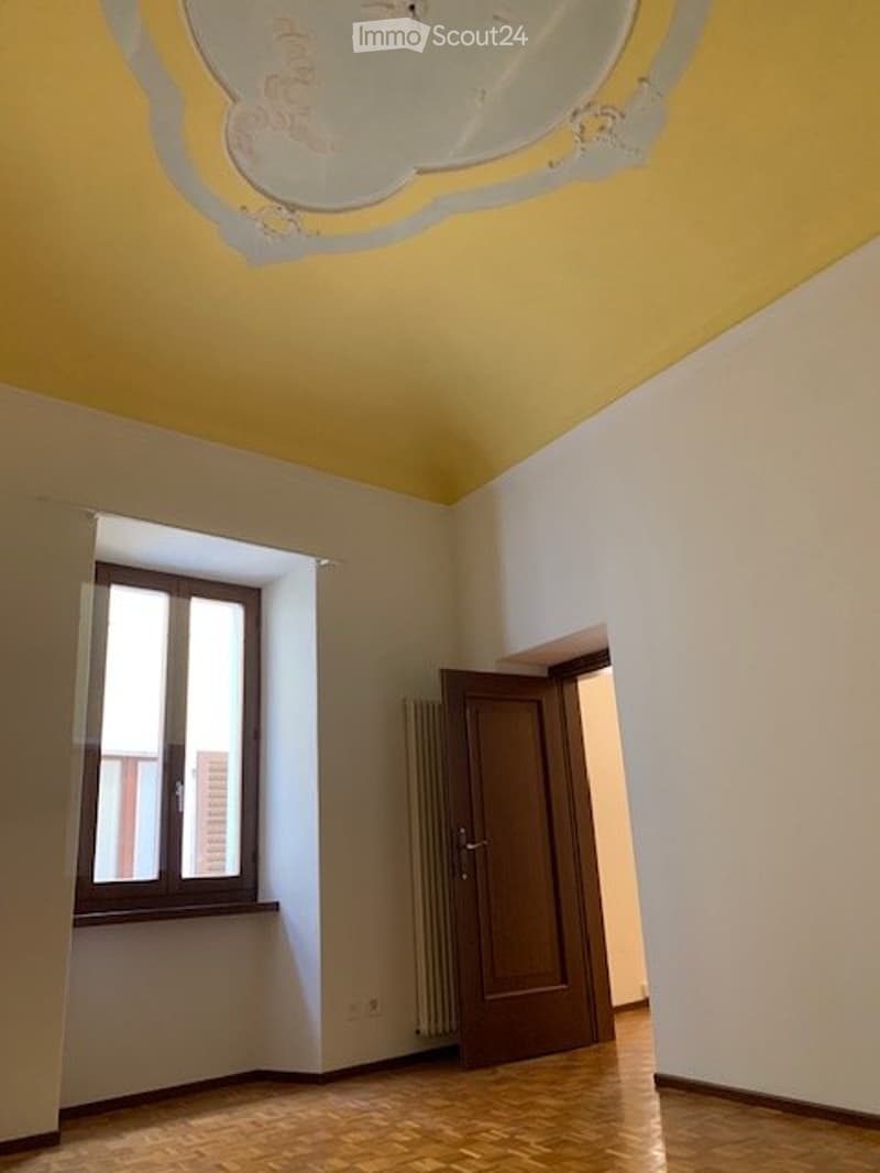 Appartement dans une maison historique au centre de Melide (5)