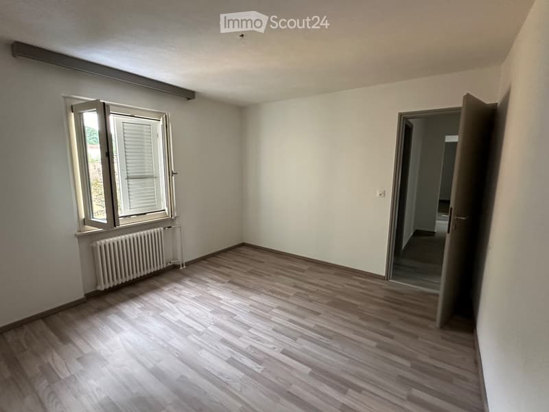 Bright and spacious apartment for rent (4)