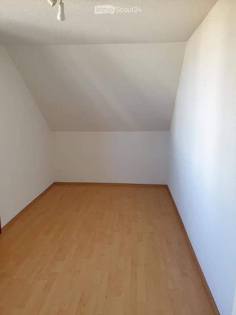 Ampio appartamento 4.5 locali a Rheineck (5)