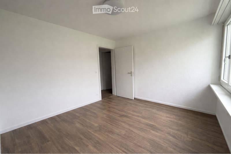 Appartamento 4,5 locali con balcone e posto auto (5)