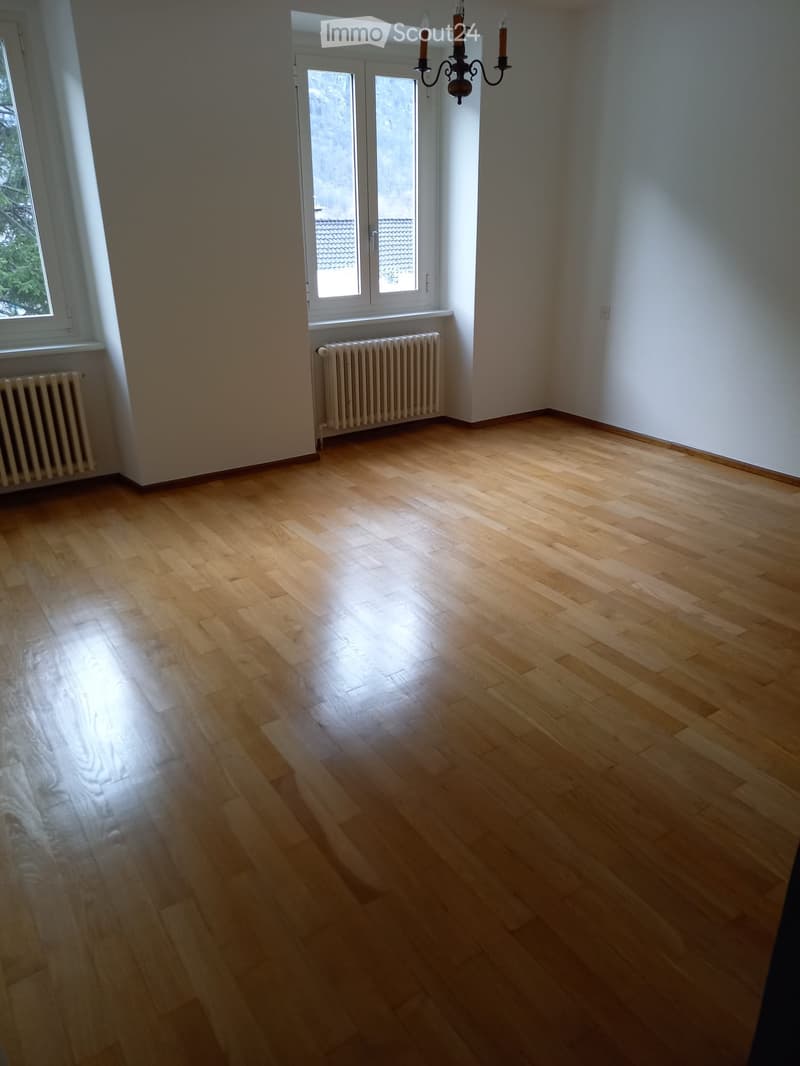 Location 4,5 pièces au rez-de-chaussée et/ou au premier étage (4)
