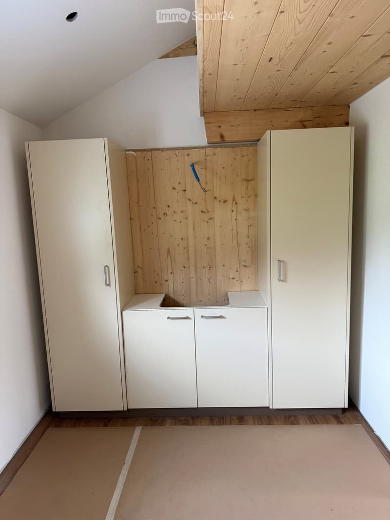 2 chambres, 61 m², rez-de-chaussée directement à la gare (2)