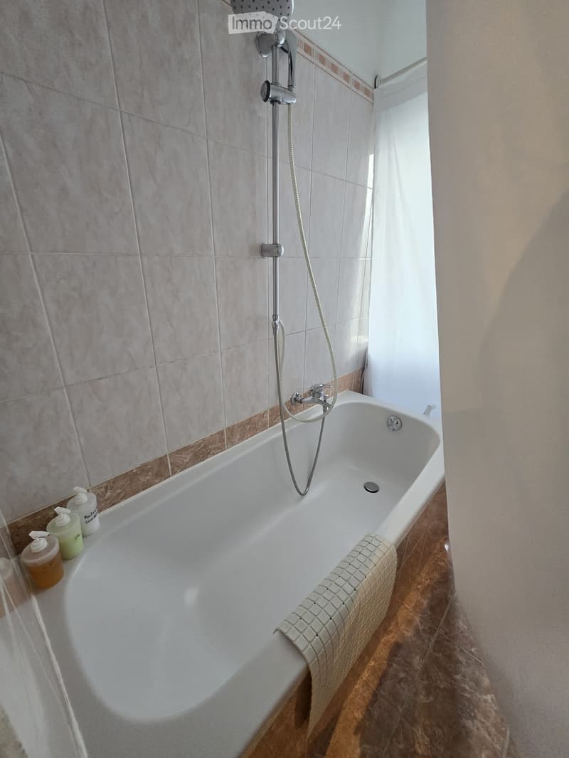 Furnished apartment, expenses included (4)