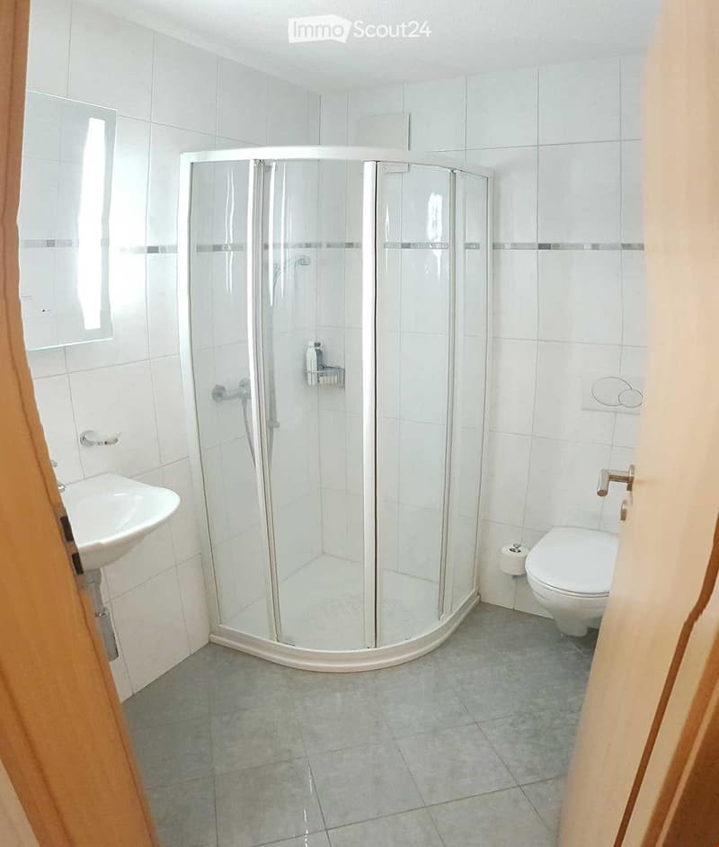 Beautiful 4.5 room apartment with elevator, private laundry room (5)