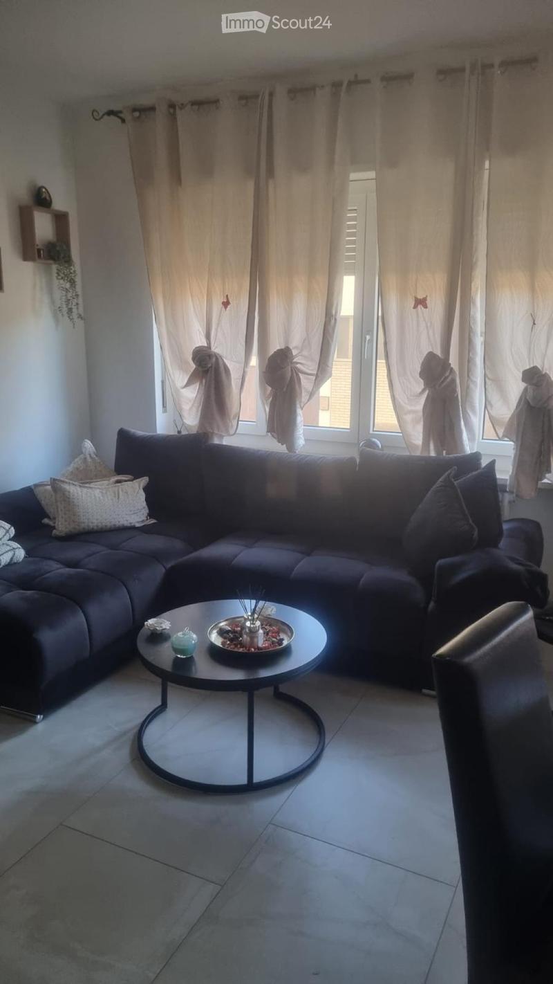Looking for a tenant for 3.5 rooms in Chiasso (2)