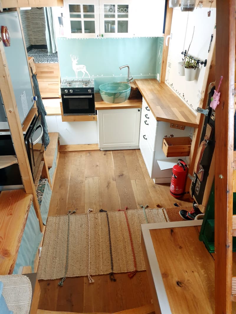 Maison miniature sur roues, remorque, wagon de cirque, à louer ou à vendre (2)