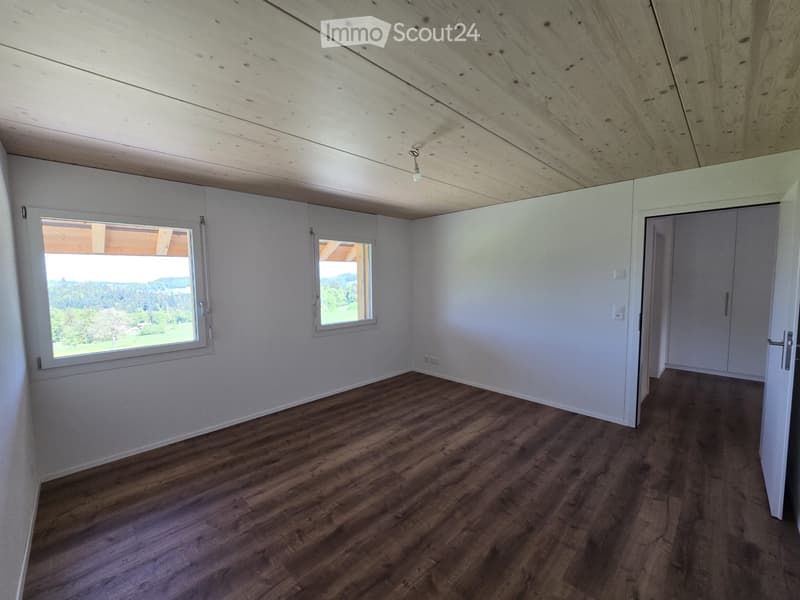 First rental: 2.5 room apartment with a view (2)