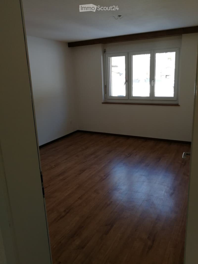 À louer à Baltschieder immédiatement un appartement 5 1/2 pièces (5)