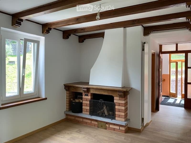 Haus mit 3 Wohnungen in Bellinzona-Daro, einzigartige Lage (8)