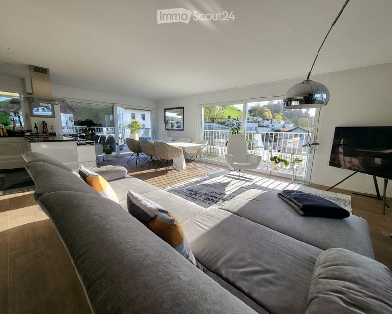 Appartement attique exclusif 4.5 pièces avec vue sur le château de Lenzburg (3)