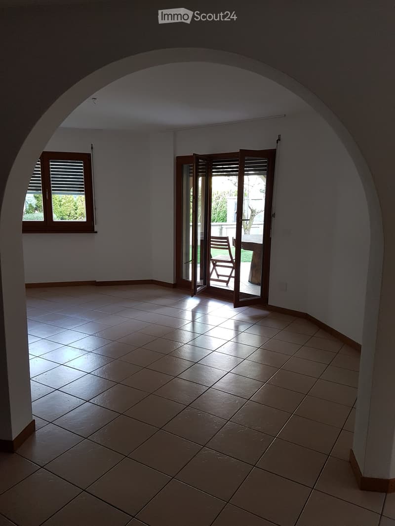 Rivera - we rent a 3.5-room apartment on the ground floor (2)