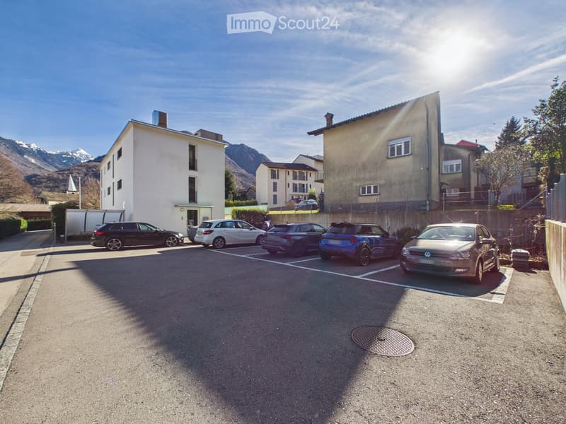 Für mehrere Familienkerne - Gebäude mit 3 Wohnungen 4.5 Zimmer (4)