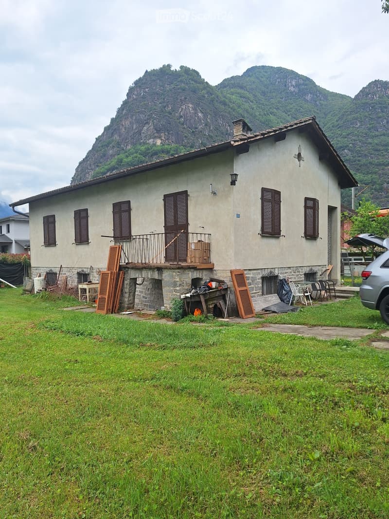 House for rent with large garden in Biasca (1)