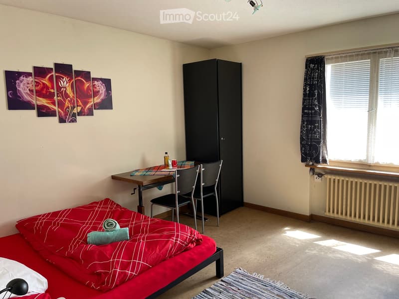 Gemütliche Zimmer für Ferien oder Arbeit in Graubünden (5)