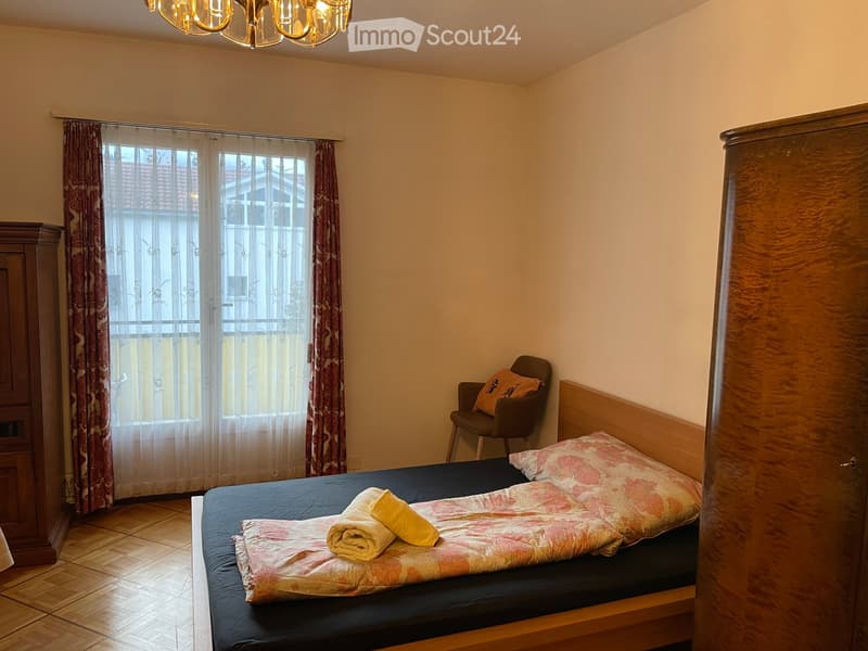 Gemütliche Zimmer für Ferien oder Arbeit in Graubünden (4)