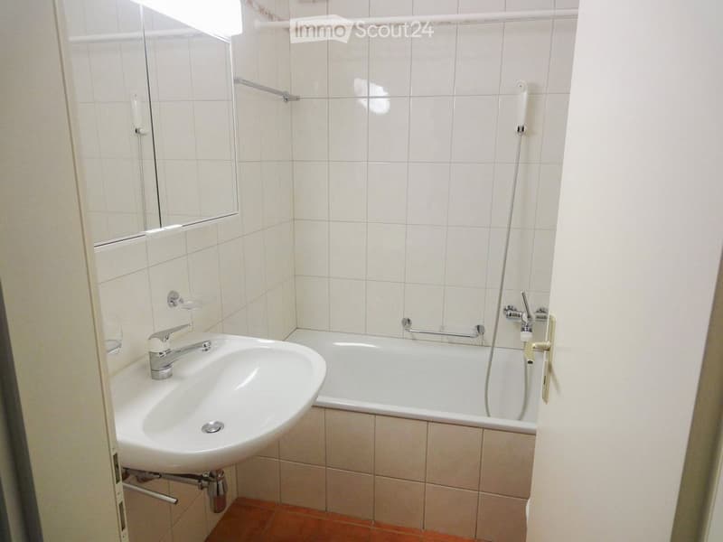 Minusio - 3 Zimmer zu vermieten, nur zwei Schritte vom See entfernt (Ref. 457-999) (4)