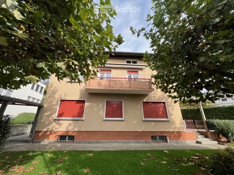 4.5 room apartment in semi-detached house with garden (2)
