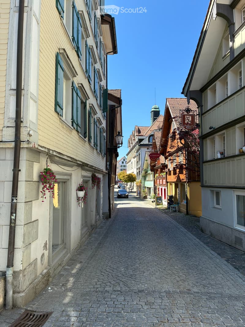 Im Zentrum von Herisau Altbaucharme mit Garten, 5-Zimmer (2)