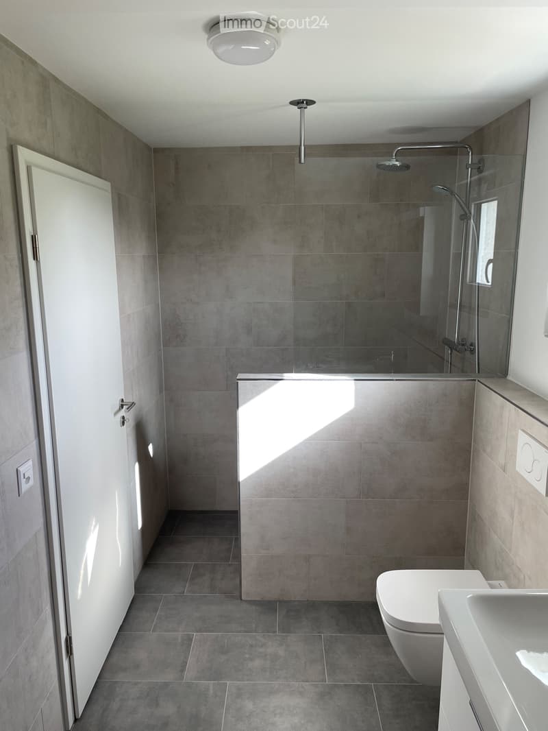 Maison en bande de 4,5 pièces, lumineuse et fraîchement rénovée (2)