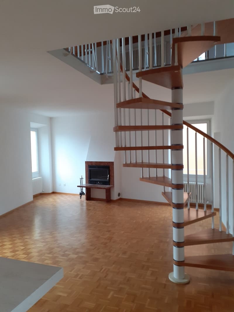 Duplex-Wohnung 140 m2, 5 Räume in einem charakteristischen Haus im Zentrum (1)