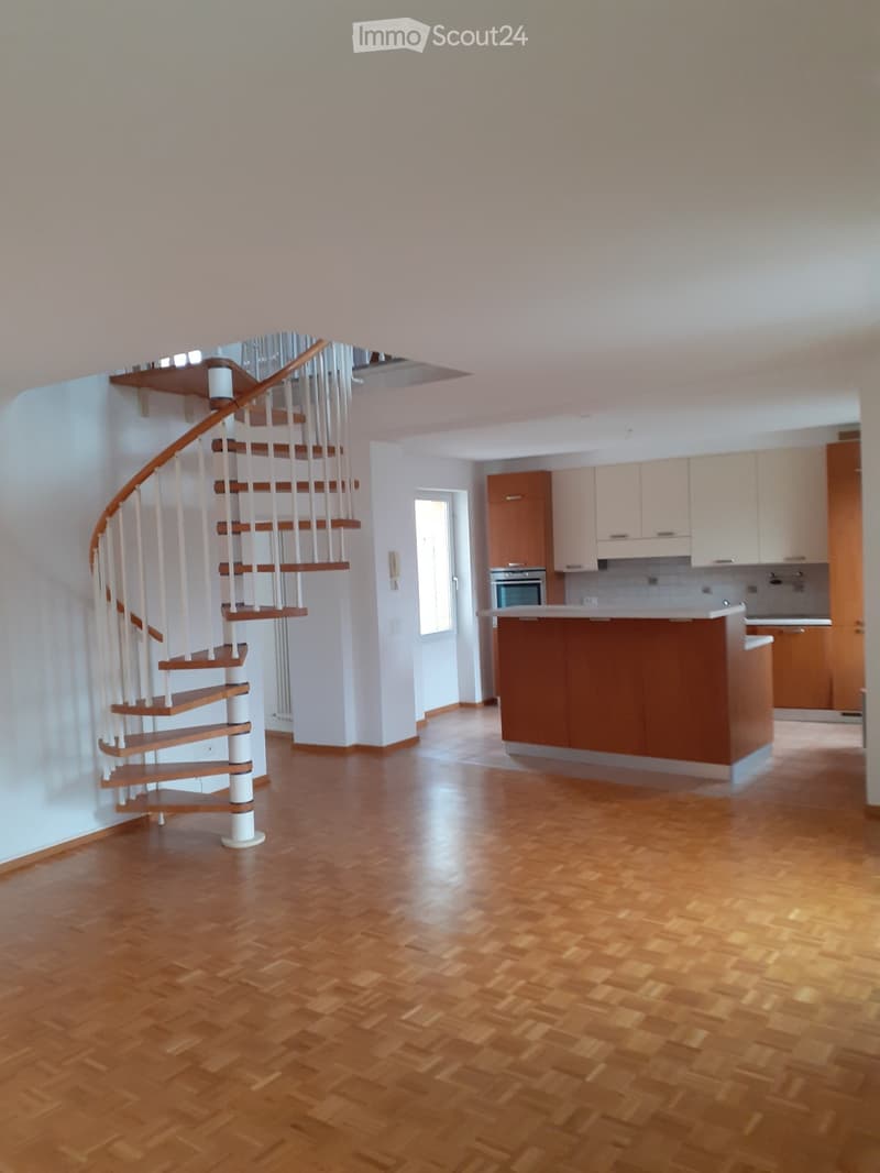Duplex-Wohnung 140 m2, 5 Räume in einem charakteristischen Haus im Zentrum (3)