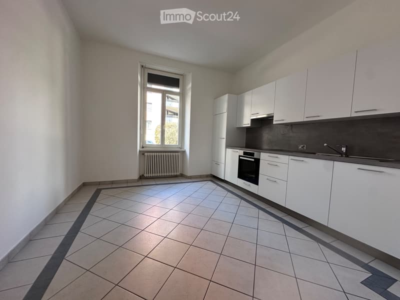 Wohnung mit 3.5 Zimmern in Cassarate (1)