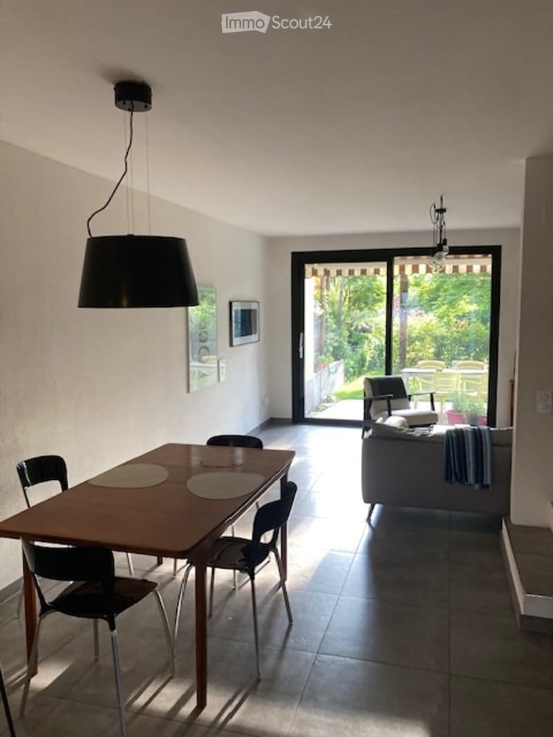 Zweifamilienhaus in Origlio zum Verkauf (1)