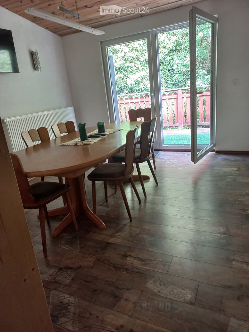 4 Zimmerwohnung mit Balkon am Jurahang (3)
