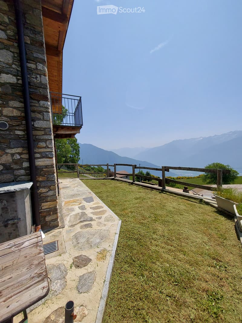 Maison dans les montagnes en ITALIE (5)