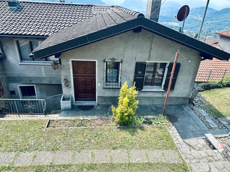 Two-family house for sale (1)