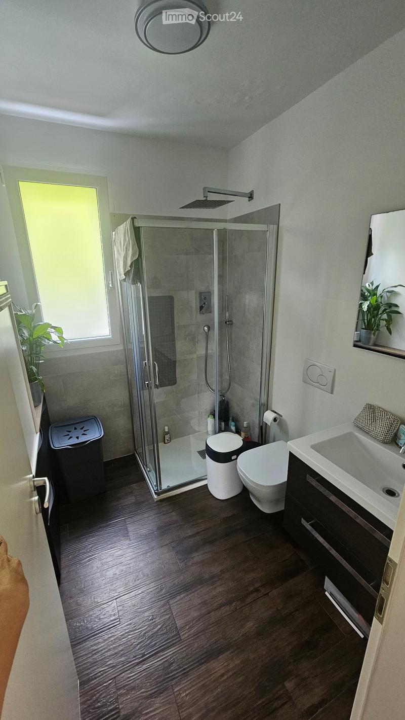 3,5 pièces appartement lumineux avec piscine, 2 salles de bains, 2 places de parking (5)