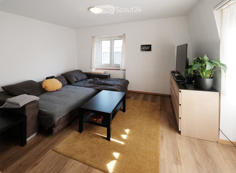 Bella appartamento di 2,5 locali in mansarda in una casa unifamiliare (62m2) (3)