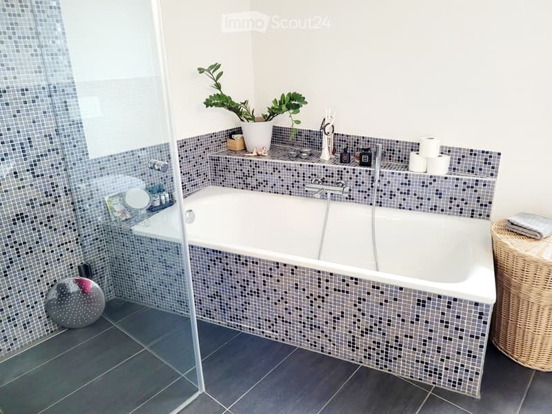 Quietly located attic maisonette with unobstructable far-reaching views (4)