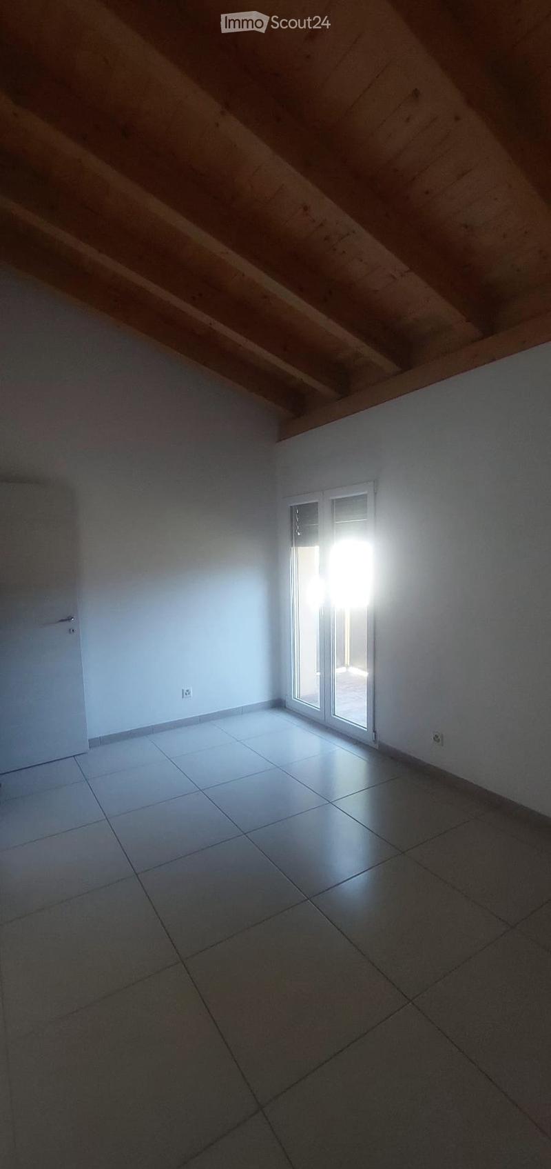 Rent an independent house in Cresciano (3)