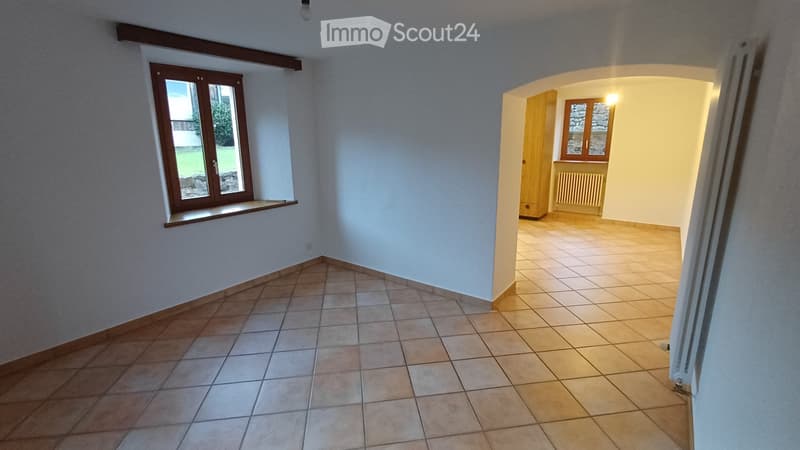 Cozy apartment on the ground floor in Maggia with parking (3)