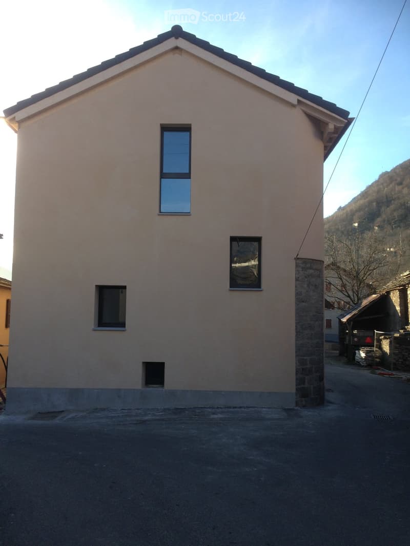 IRAGNA FOR RENT SEMI-DETACHED HOUSE (1)
