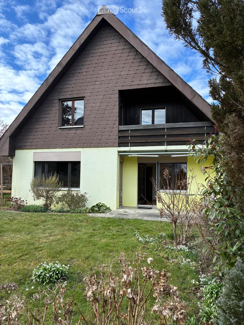 Freistehendes Einfamilienhaus (2)