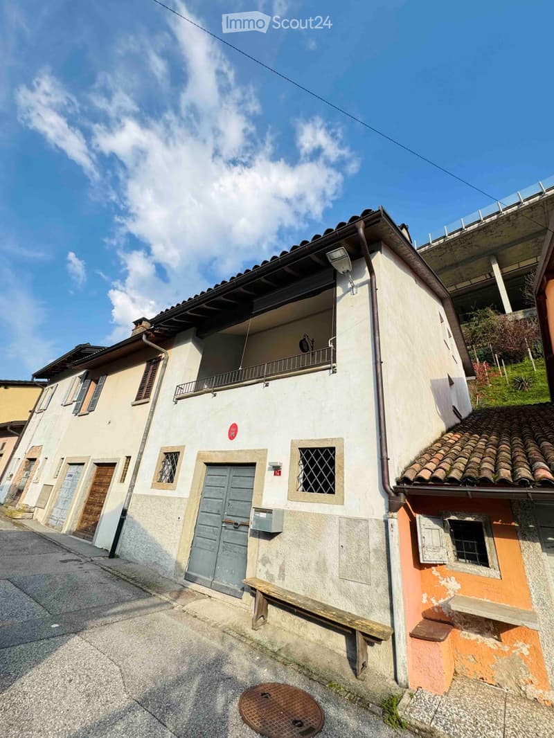 Casa con cantine naturali e vista San Giorgio Capolago (1)