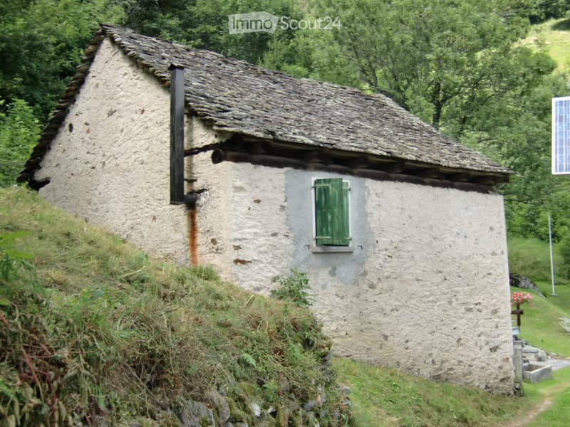Rustico a Leontica (Valle Blenio) da ristrutt./zum Umbauen (3)