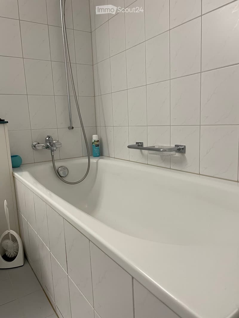 Shared Room (4)