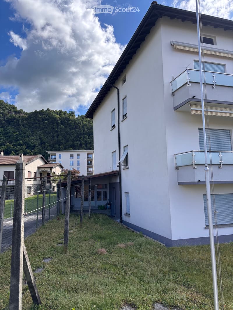 THREE-FAMILY HOUSE (2)