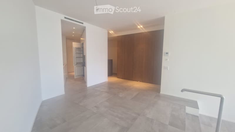 Schönes 3.5-Zimmer-Apartment am Seeufer von Muralto (2)