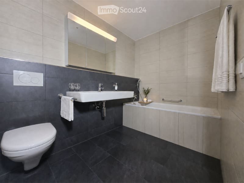 Modern 4.5-room apartment with Minergie standard in Trimmis (5)