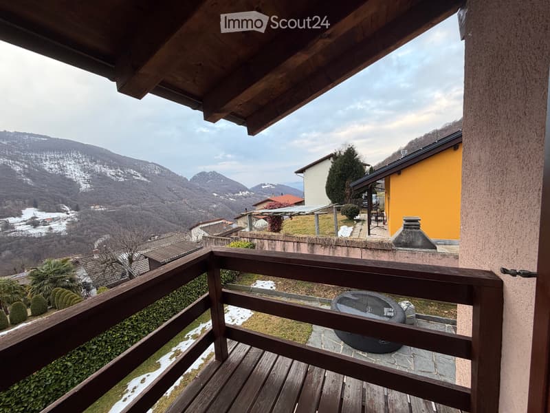 Ampia casa 5.5 locali con giardino privato e posteggi (3)