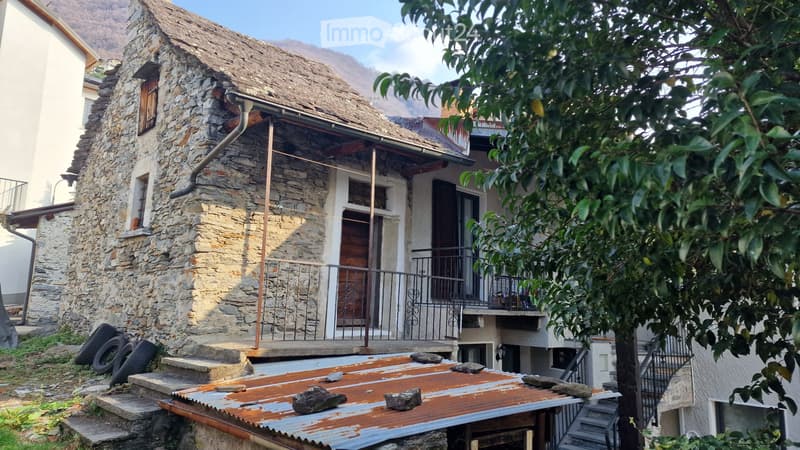 Ticino-style house + adjacent rustico to be renovated (5)