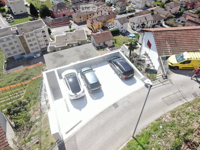 Esclusiva Villa con Piscina e Vista Mozzafiato a Sementina (12)
